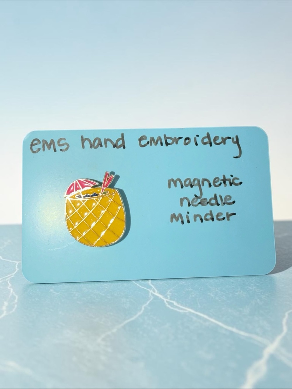 Pineapple Drink Magnetic Needle Minder